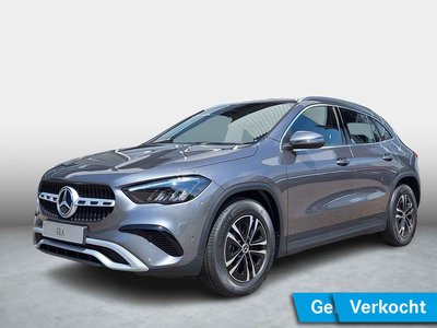 Mercedes-Benz GLA 180 Star Edition 9